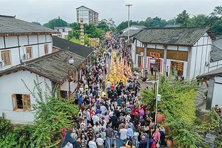 晚安安！库里接到保罗横传 极限压哨三分杀死比赛！